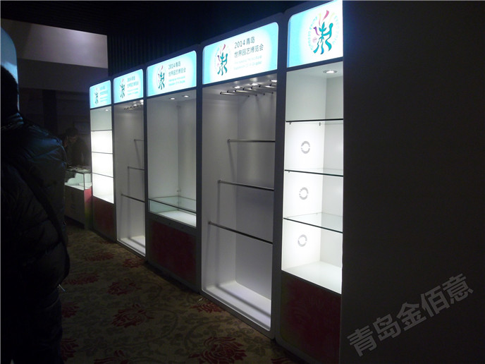 青島世博會(huì)展柜