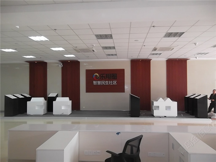 天翔數(shù)碼展柜