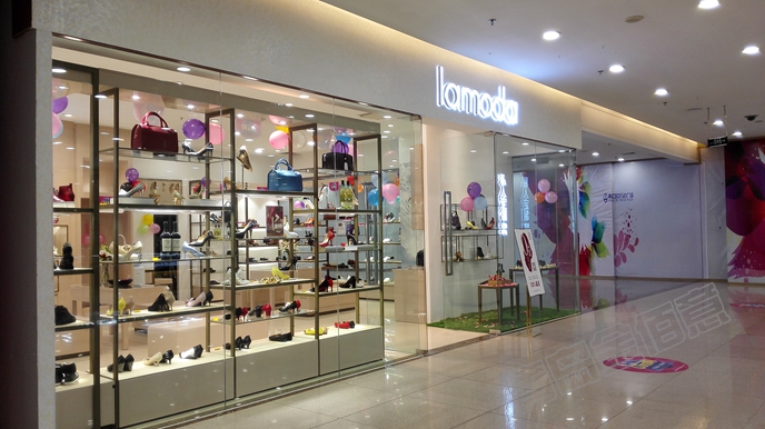 這樣的鞋柜，更凸顯鞋的效果