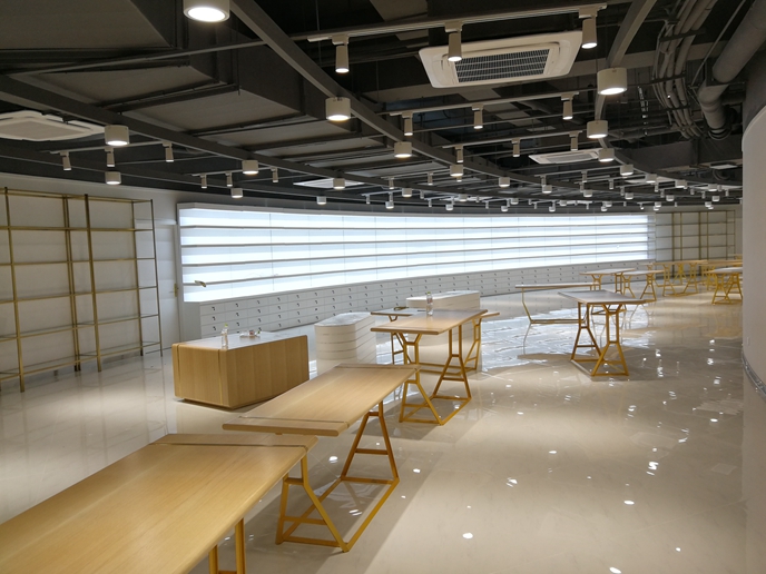 黃島保稅區(qū)展柜定制