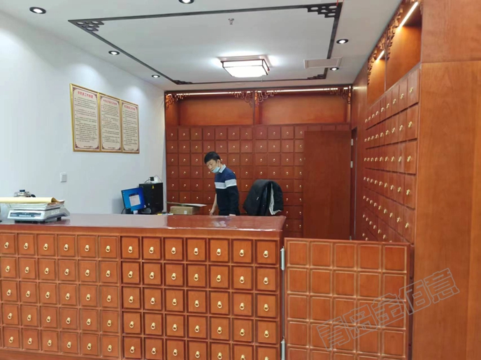 國醫(yī)館設(shè)計展柜制作